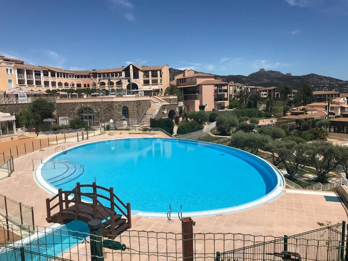 Studio Vue Mer Et Esterel Saint-Raphaël フランス