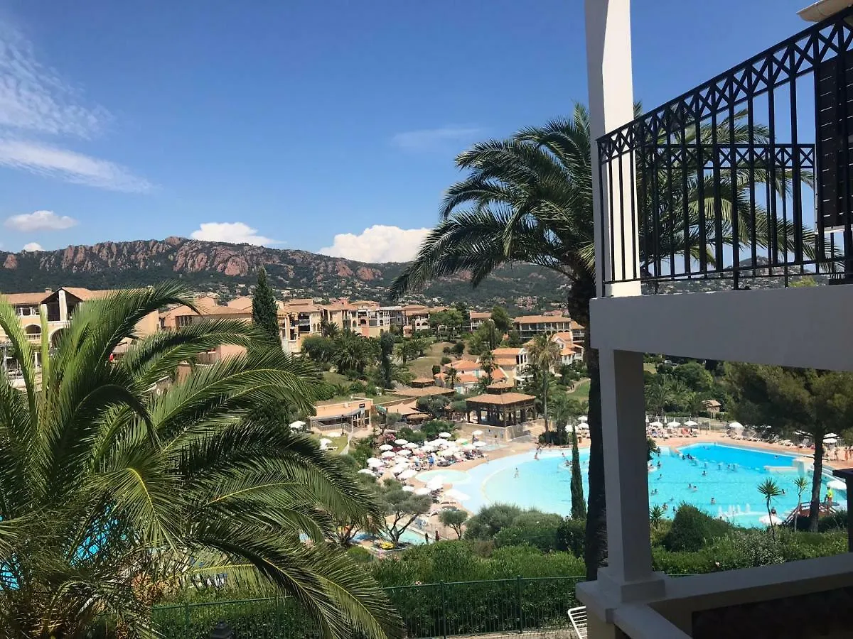 Studio Vue Mer Et Esterel Saint-Raphaël アパート